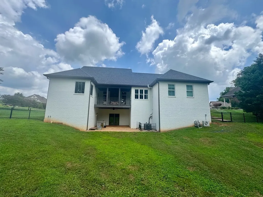 1734 Hickory Cove Cookeville TN 38506