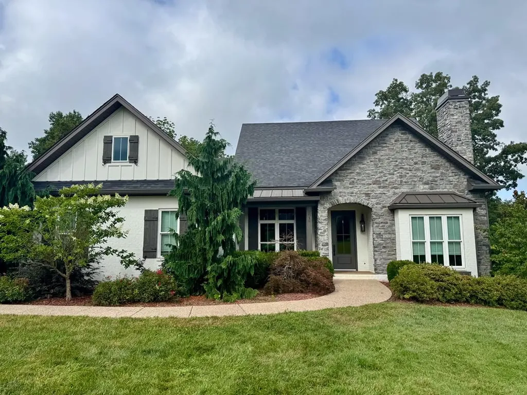 1734 Hickory Cove Cookeville TN 38506