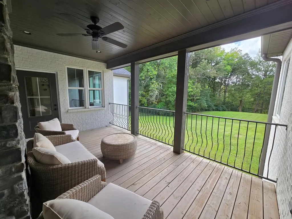 1734 Hickory Cove Cookeville TN 38506