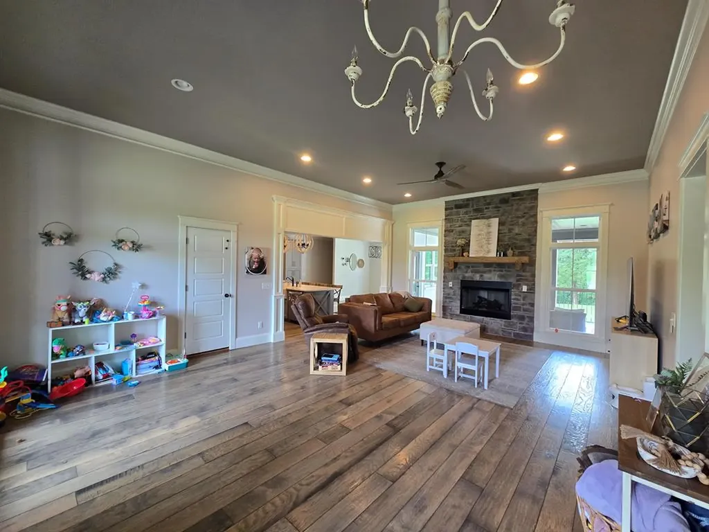 1734 Hickory Cove Cookeville TN 38506