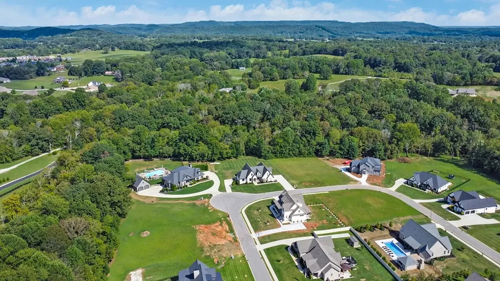 1916 Rivers Edge Drive Cookeville TN 38506