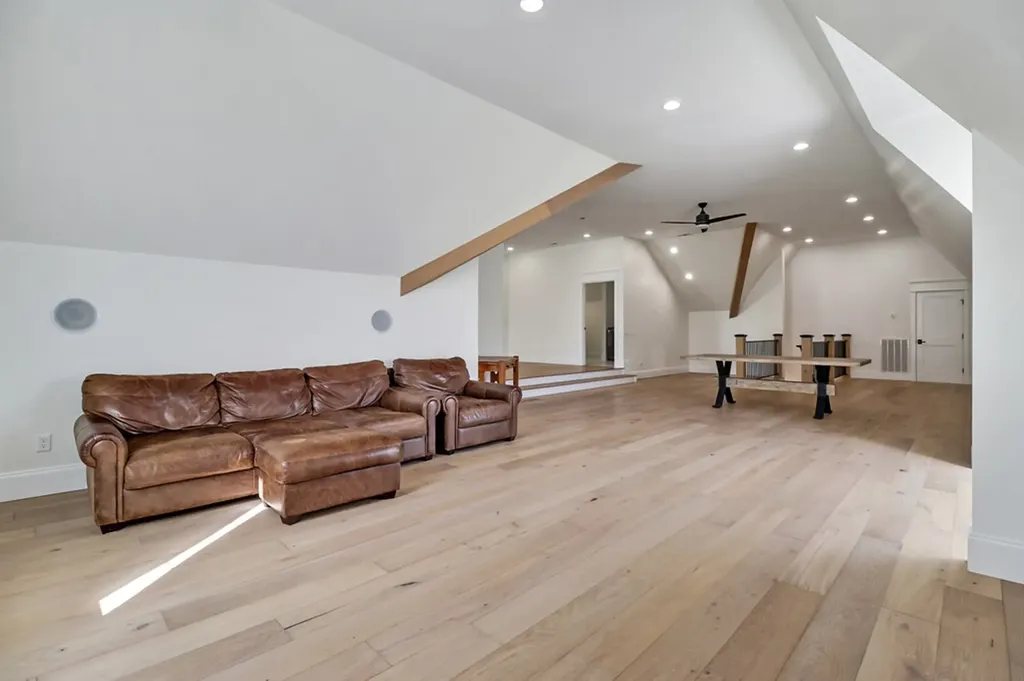 1916 Rivers Edge Drive Cookeville TN 38506