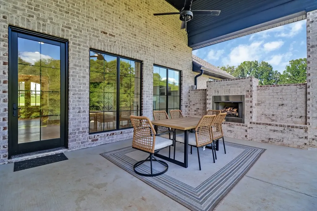 1916 Rivers Edge Drive Cookeville TN 38506