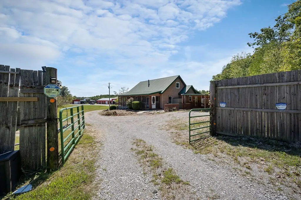 470 Wade Road Sparta TN 38583