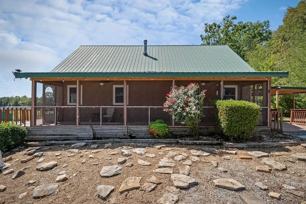 470 Wade Road Sparta TN 38583