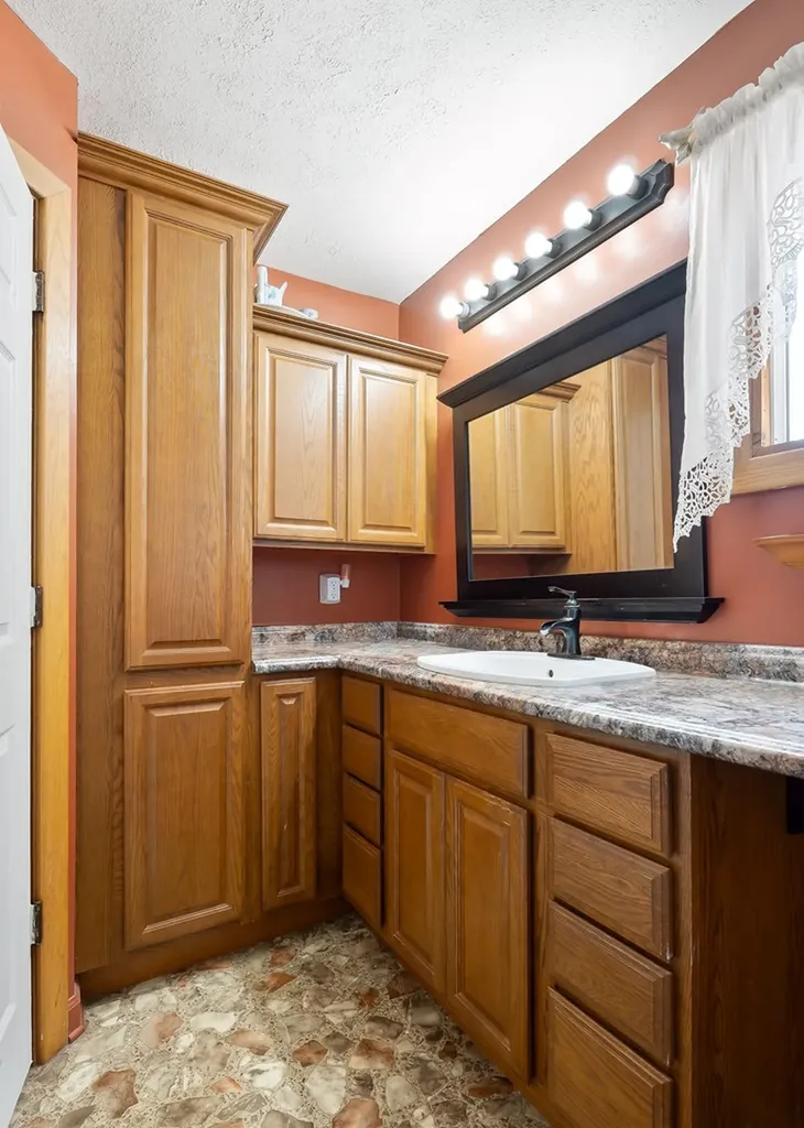 470 Wade Road Sparta TN 38583