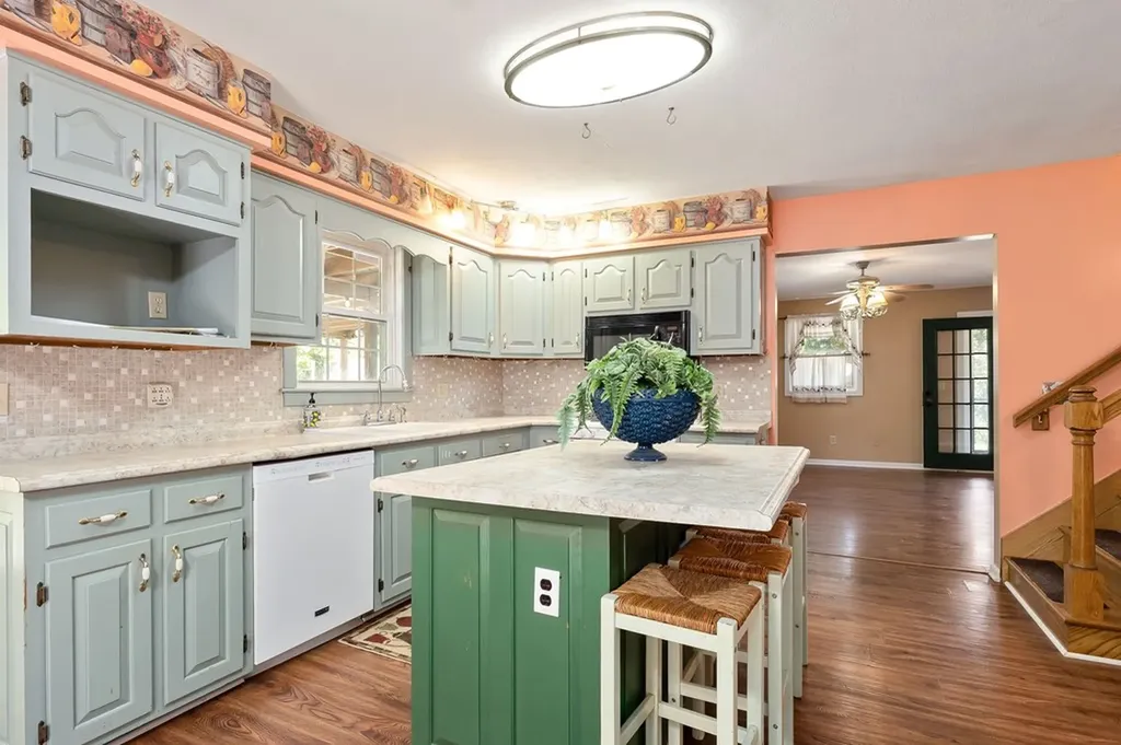 470 Wade Road Sparta TN 38583