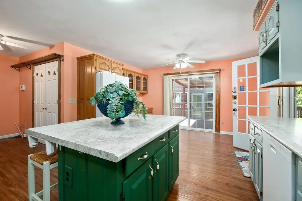 470 Wade Road Sparta TN 38583