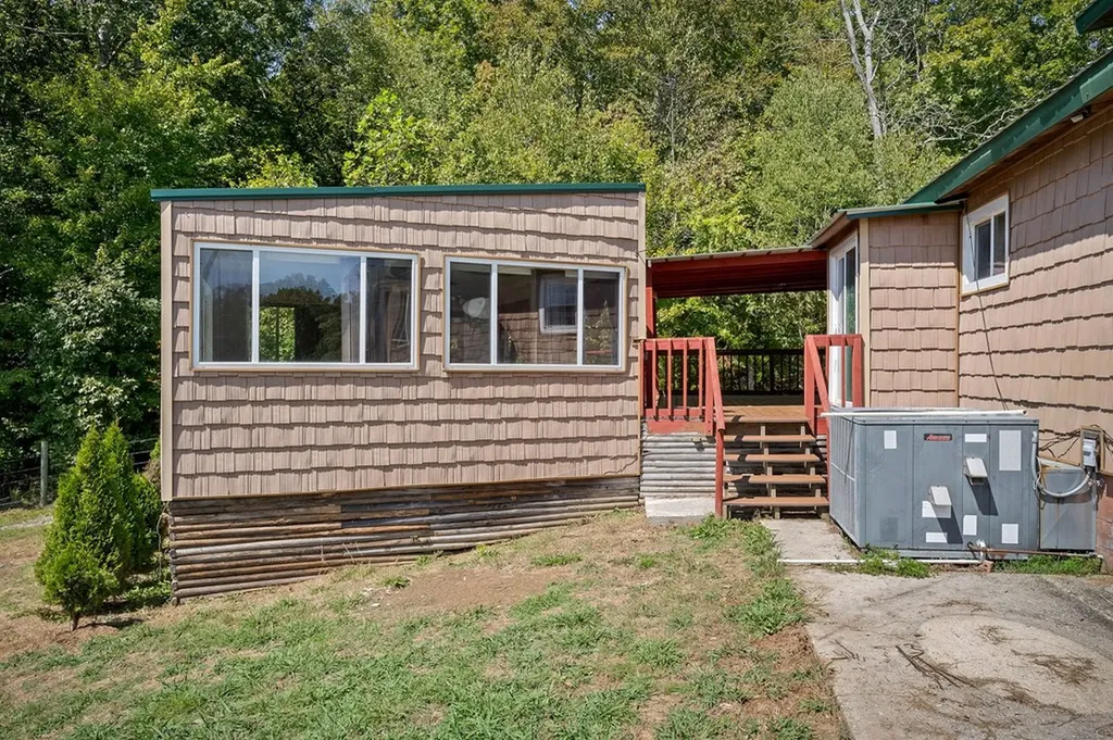 470 Wade Road Sparta TN 38583