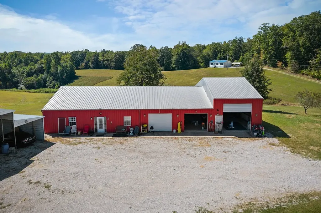 470 Wade Road Sparta TN 38583