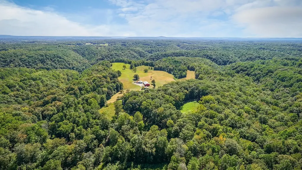 470 Wade Road Sparta TN 38583