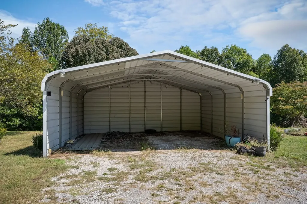 470 Wade Road Sparta TN 38583