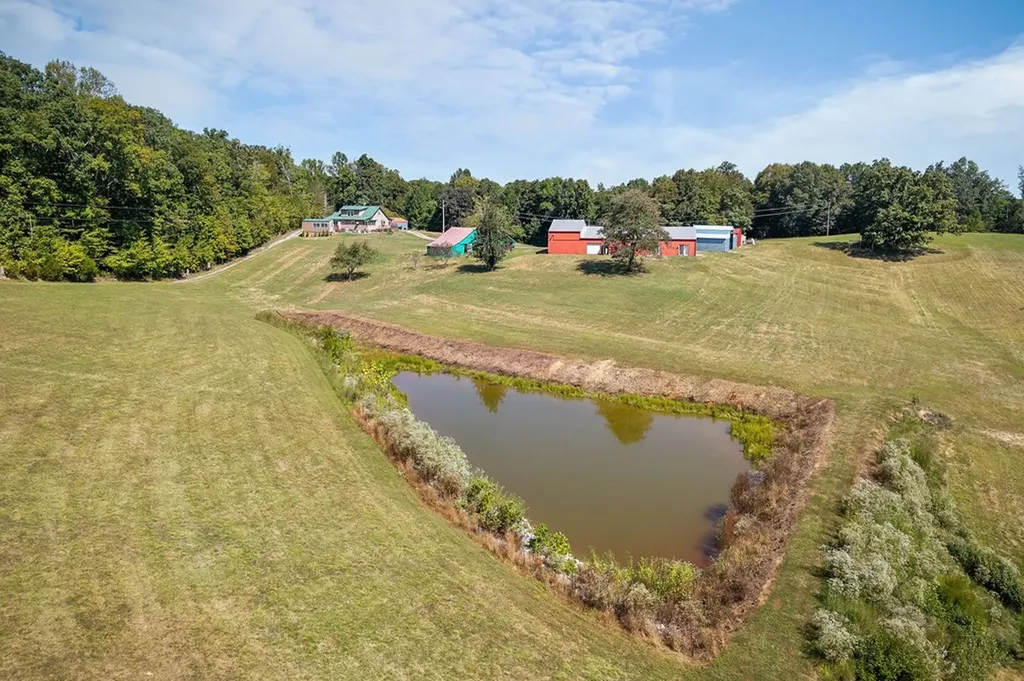 470 Wade Road Sparta TN 38583