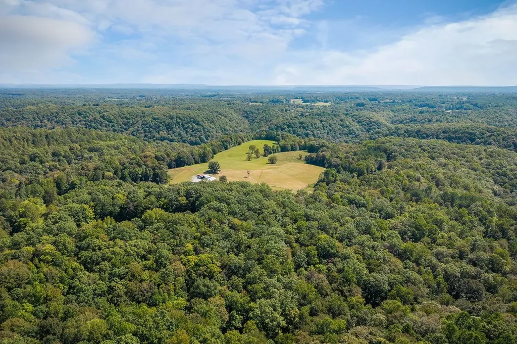 470 Wade Road Sparta TN 38583