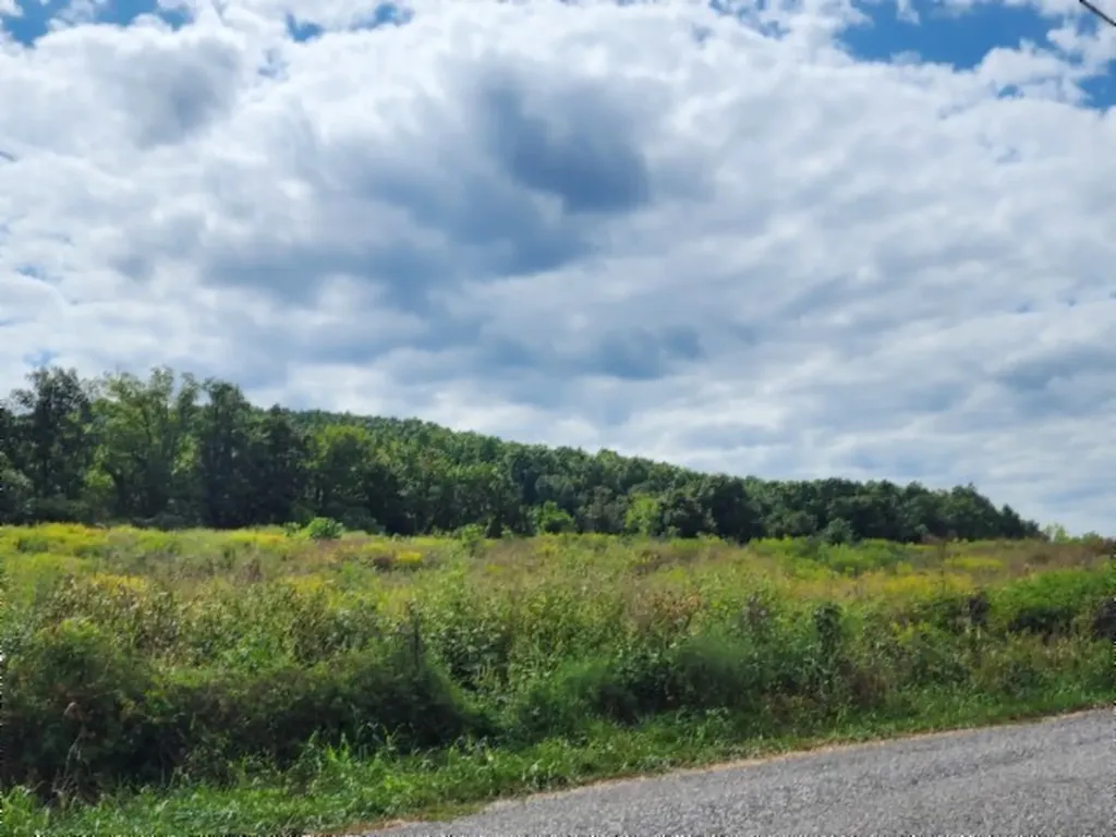 3.94ac Anderson Road Byrdstown TN 38549