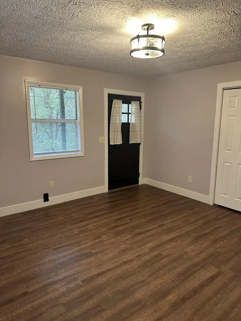 322 Gipson Avenue Gainesboro TN 38562