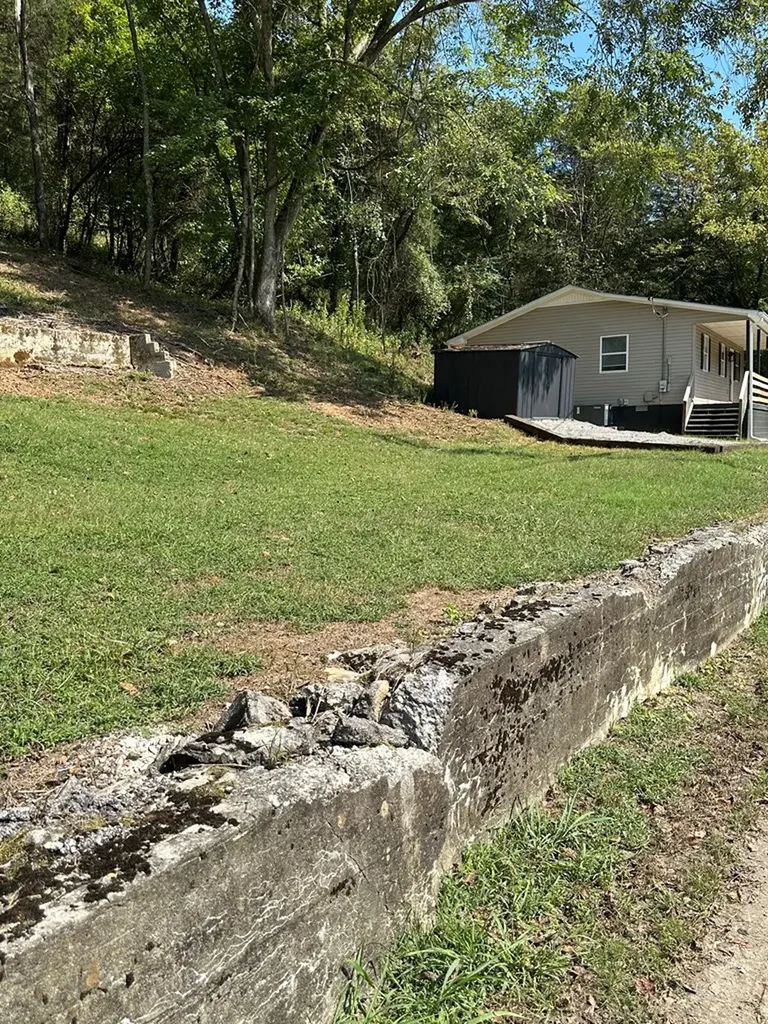 322 Gipson Avenue Gainesboro TN 38562