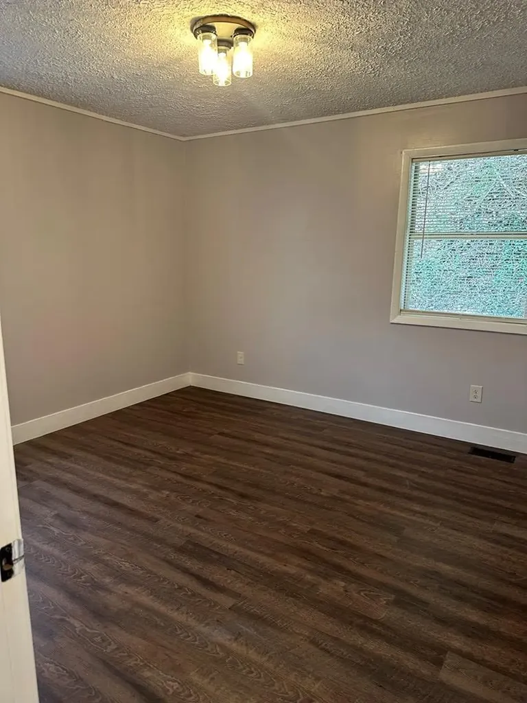 322 Gipson Avenue Gainesboro TN 38562