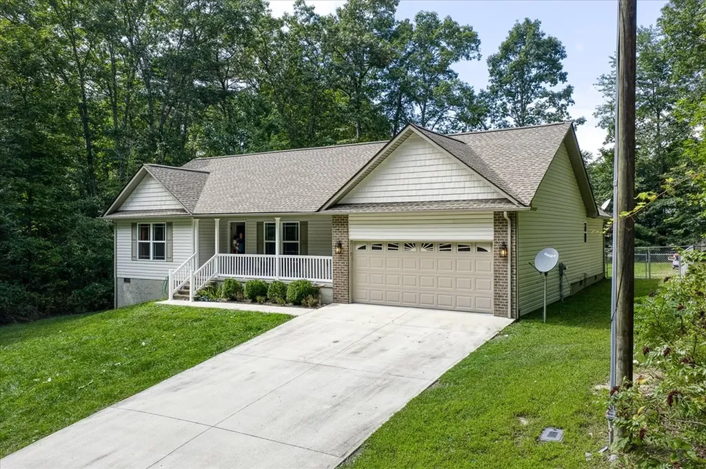 719 Taopi Lane Crossville TN 38572