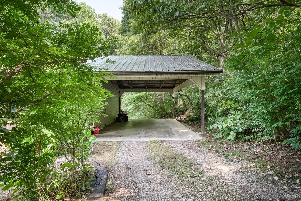 227 Bruce Lane Rickman TN 38580
