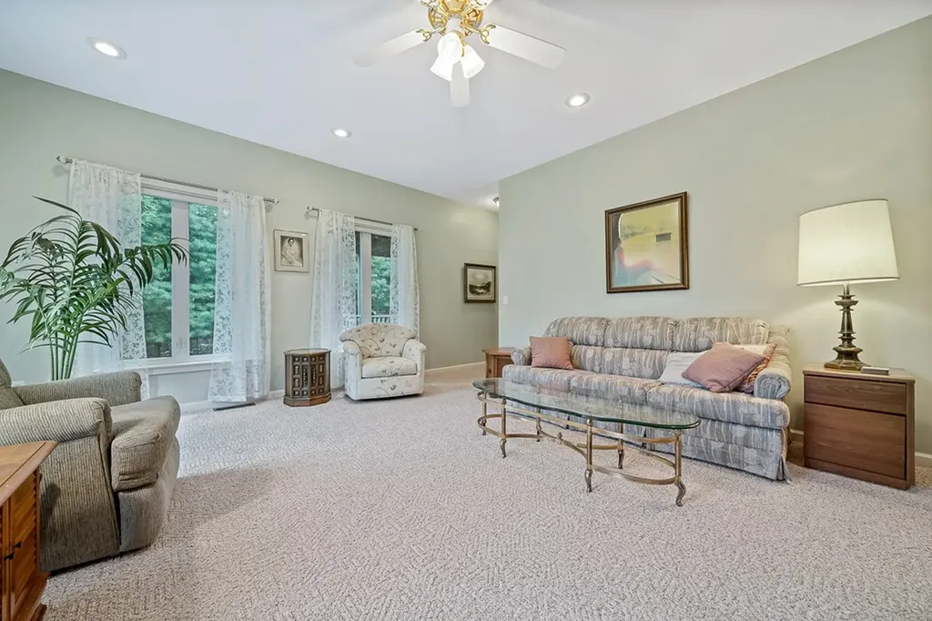 16 Belvedere Lane Crossville TN 38558