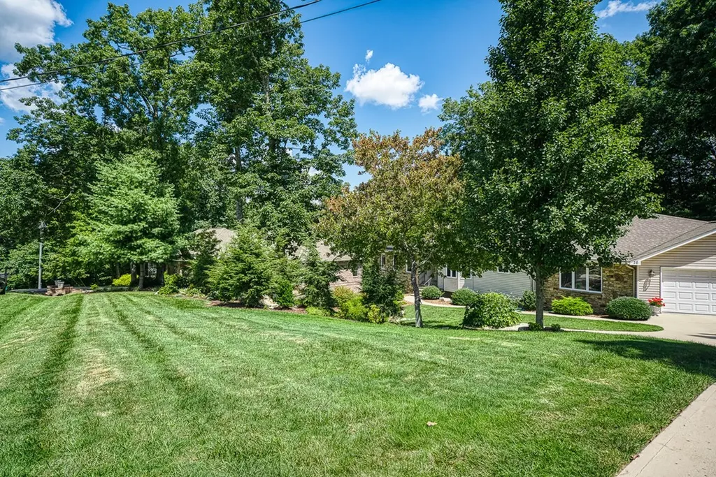 16 Belvedere Lane Crossville TN 38558