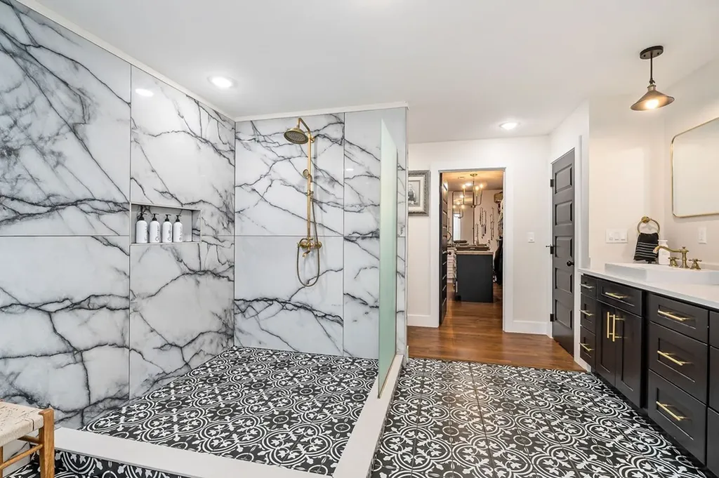 240 NE Bob Ledbetter Livingston TN 38570