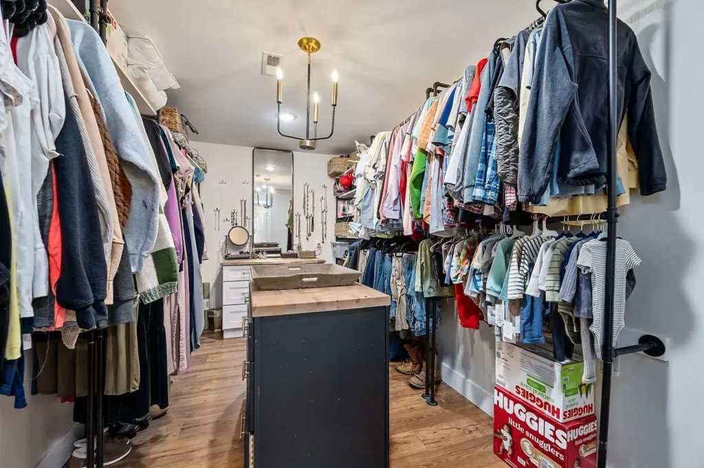 240 NE Bob Ledbetter Livingston TN 38570