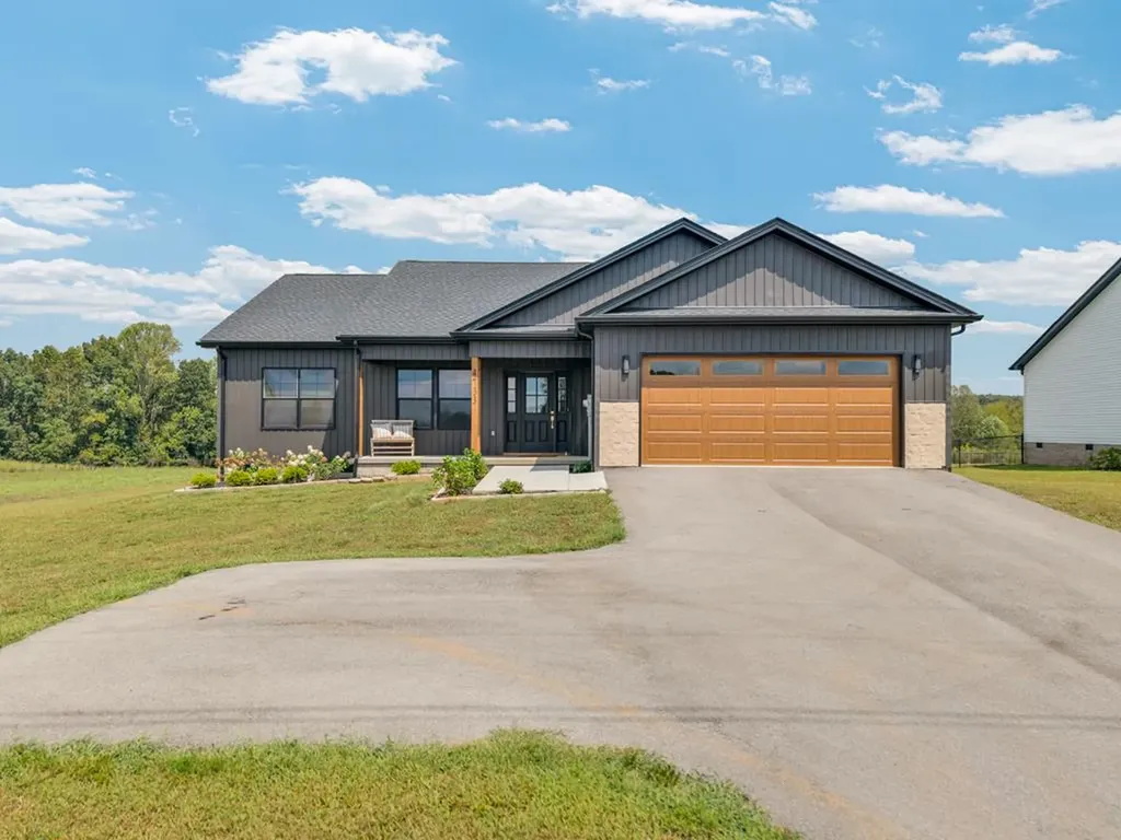 4733 Window Cliff Road Baxter TN 38544