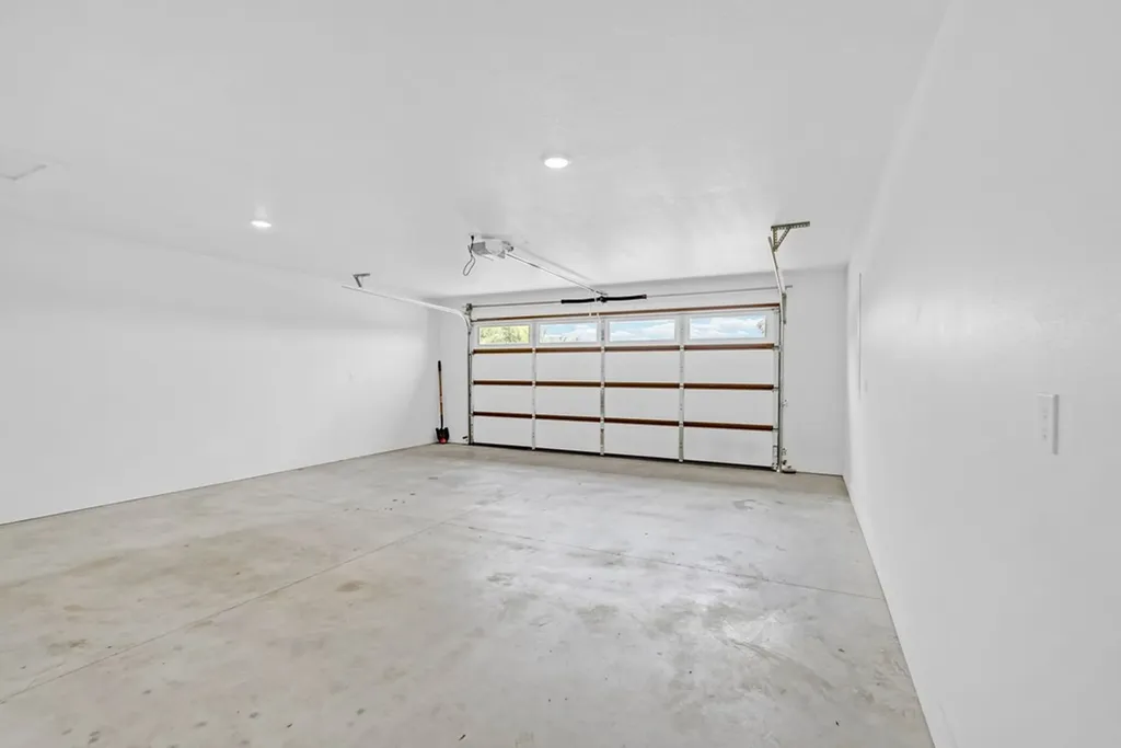 4733 Window Cliff Road Baxter TN 38544