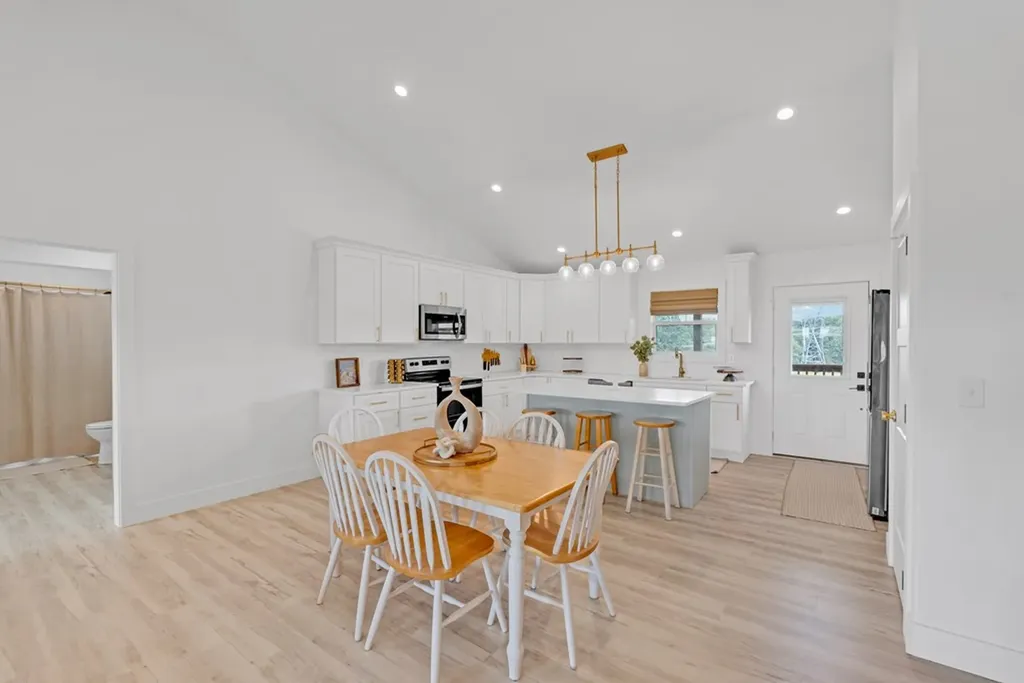 4733 Window Cliff Road Baxter TN 38544