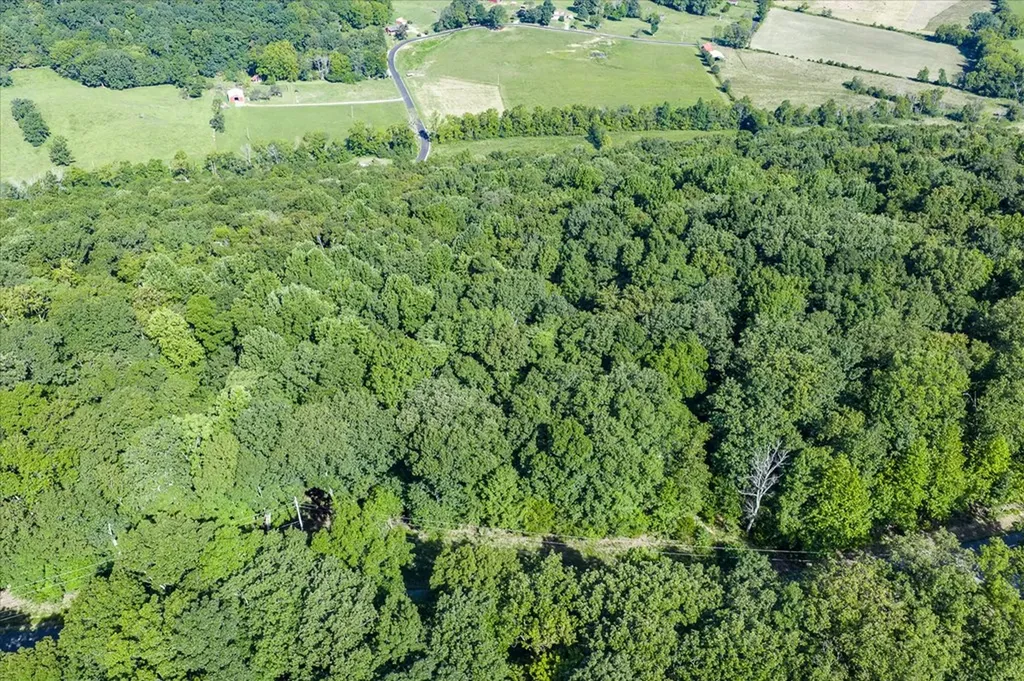15.6 Ac Overlook Circle Cookeville TN 38506