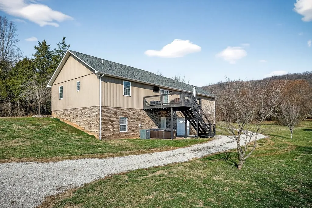 1756 Kirby Lane Cookeville TN 38506