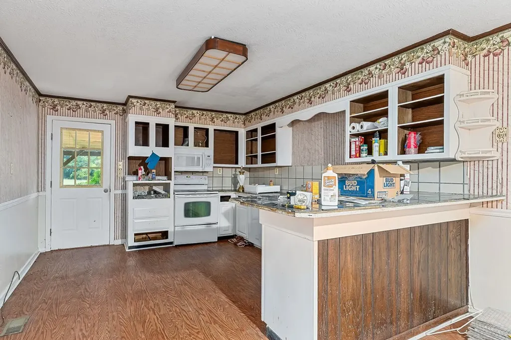 221 Craig Road Monterey TN 38574