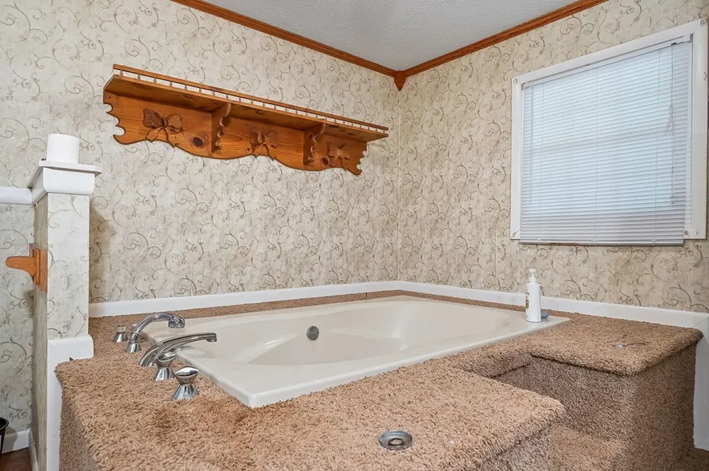 221 Craig Road Monterey TN 38574