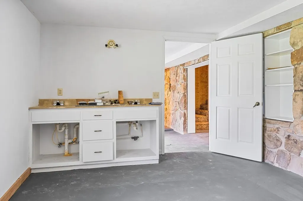 221 Craig Road Monterey TN 38574