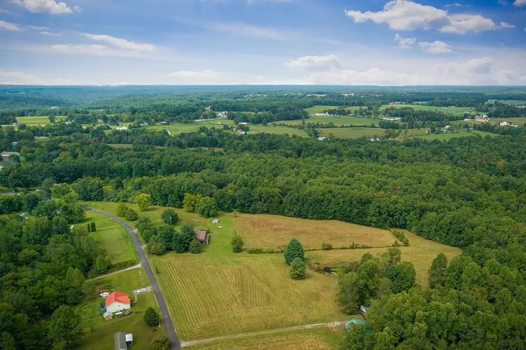 221 Craig Road Monterey TN 38574