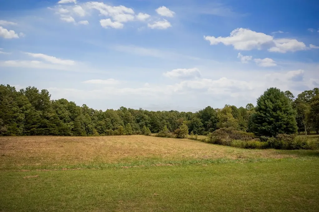 221 Craig Road Monterey TN 38574