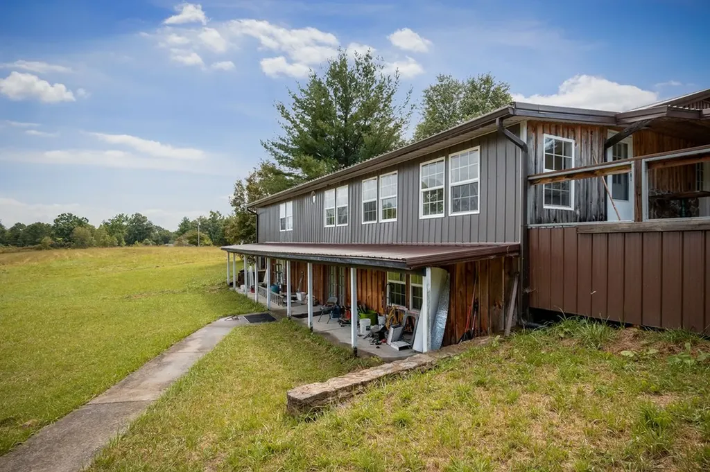 221 Craig Road Monterey TN 38574