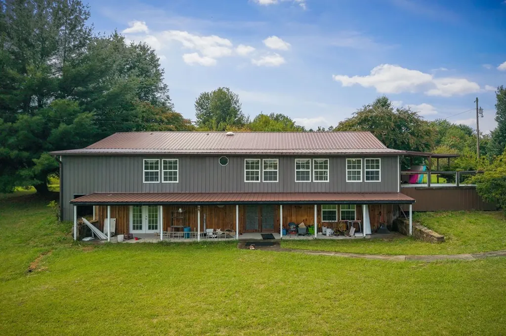 221 Craig Road Monterey TN 38574