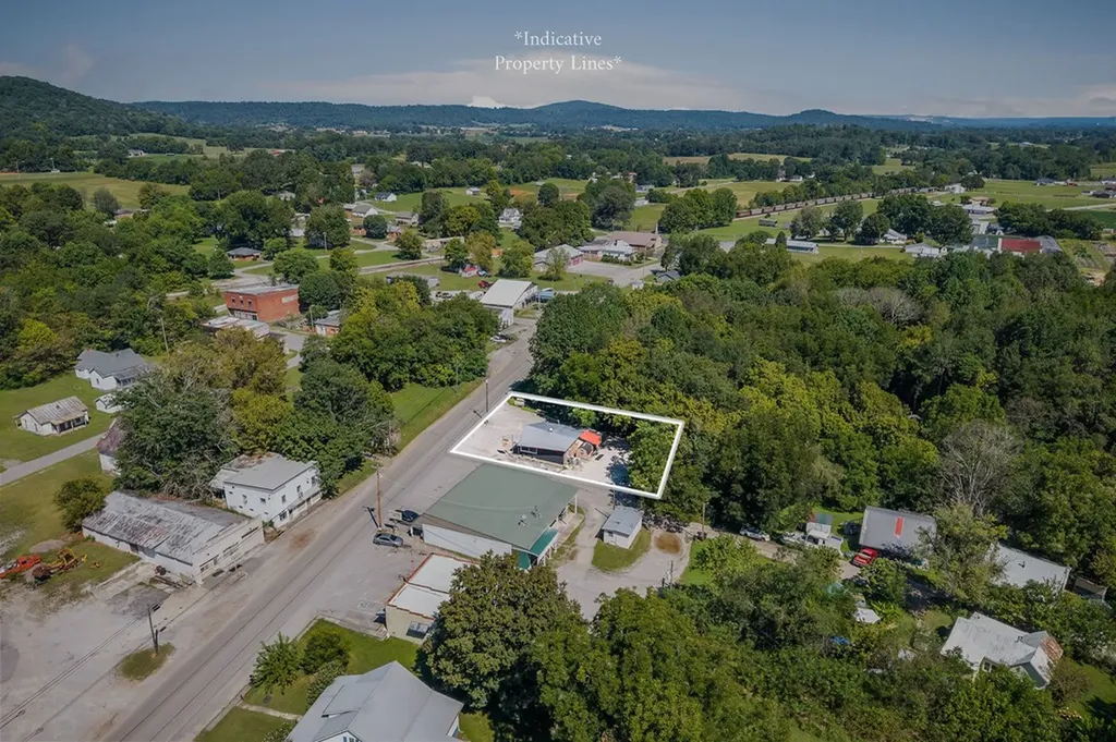5339 Mcminnville Highway Doyle TN 38559
