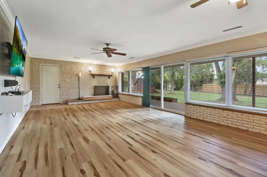 1378 Sparta Highway Crossville TN 38555