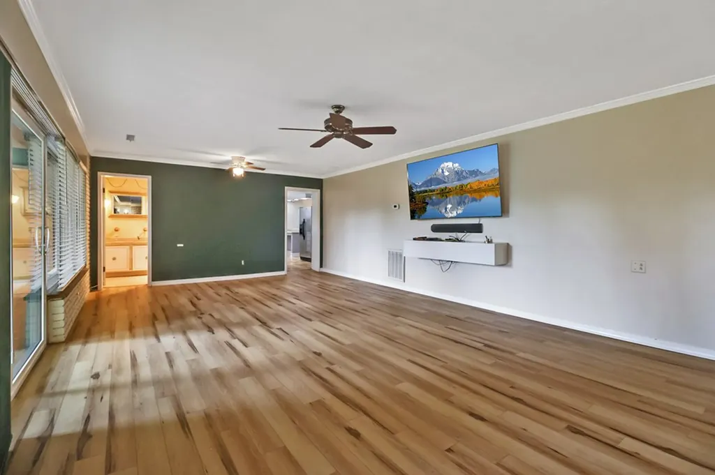 1378 Sparta Highway Crossville TN 38555