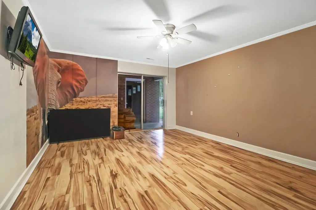 1378 Sparta Highway Crossville TN 38555