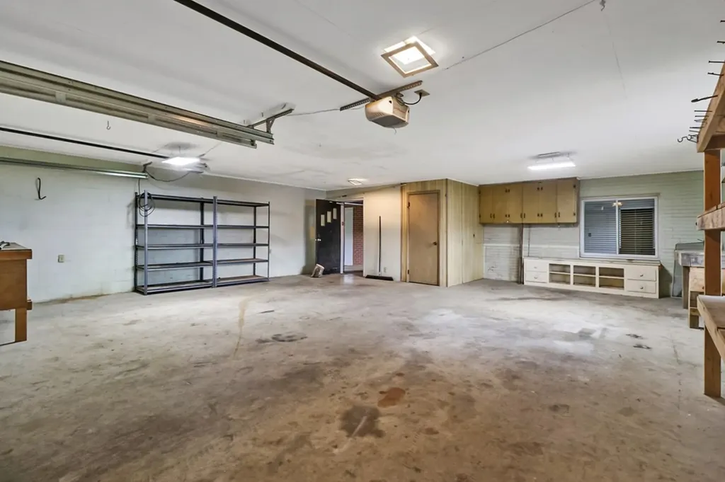 1378 Sparta Highway Crossville TN 38555