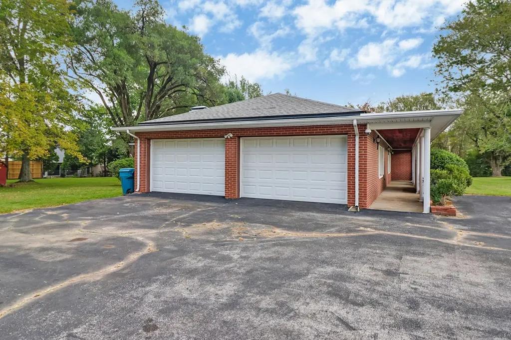 1378 Sparta Highway Crossville TN 38555