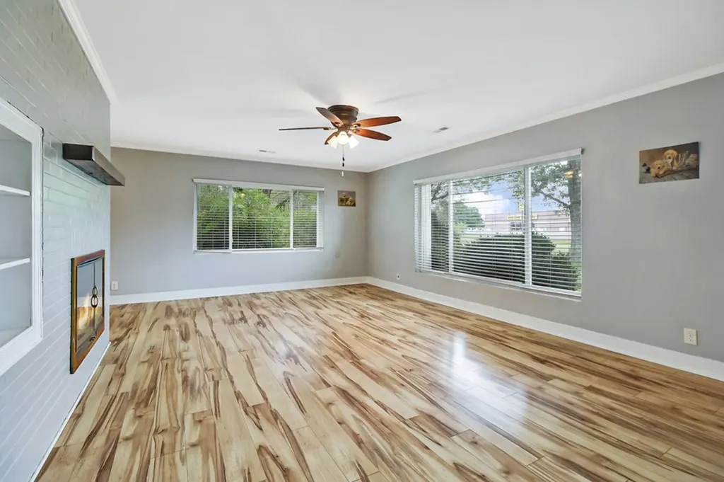 1378 Sparta Highway Crossville TN 38555