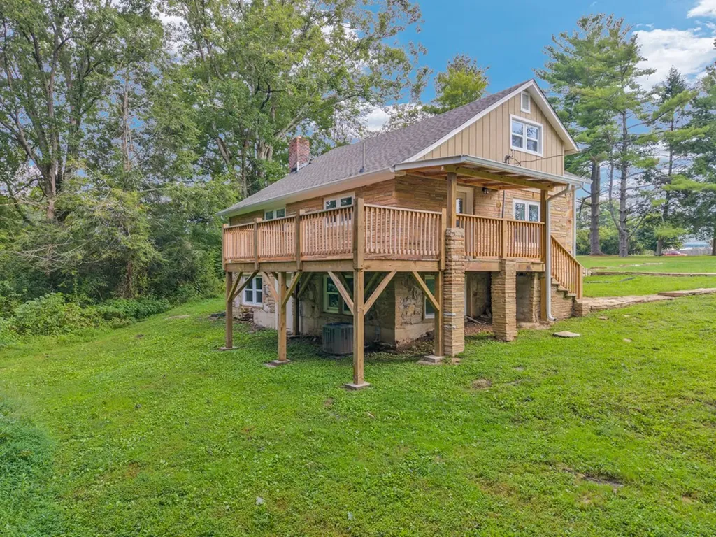 871 Pomona Road Crossville TN 38571