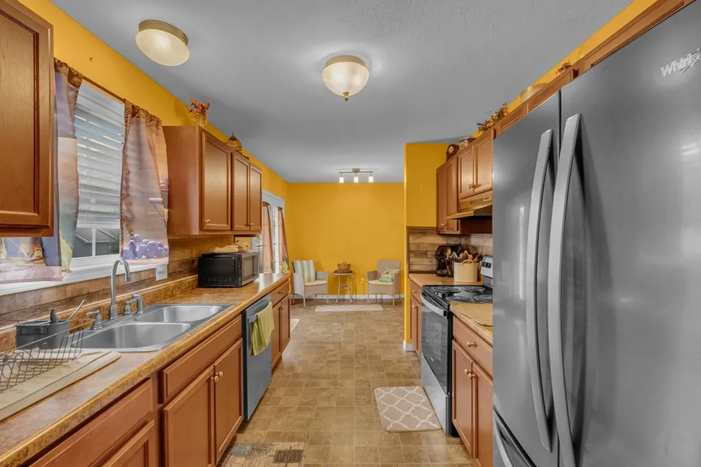 141 Chestnut Street Baxter TN 38544