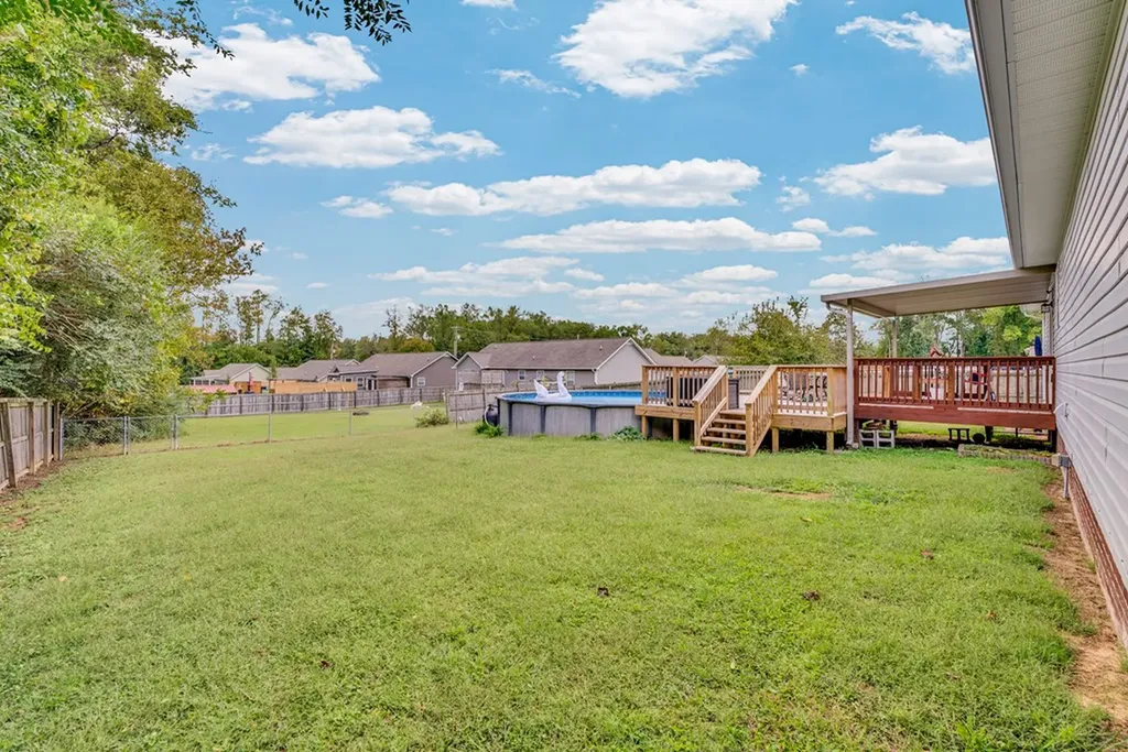 141 Chestnut Street Baxter TN 38544